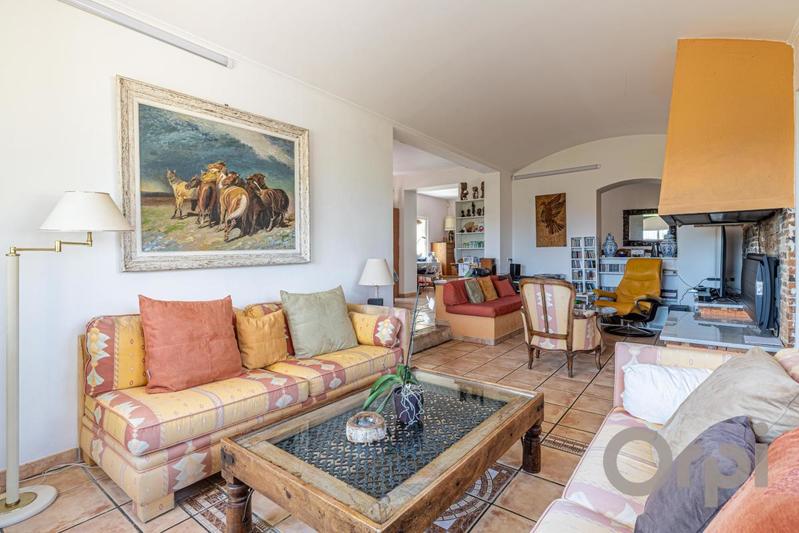 Villa - 205 m² - 6 pièces