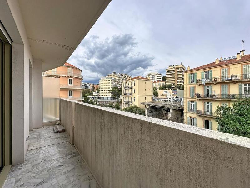 Studio - 20 m² - 1 pièce