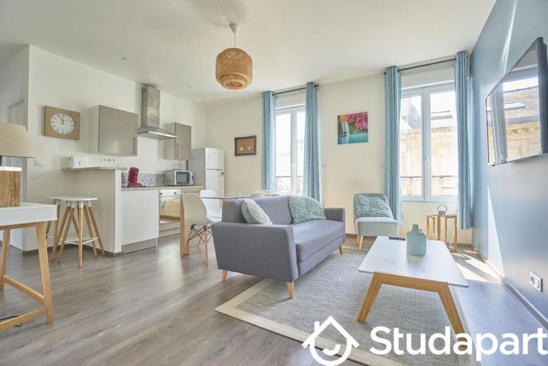 Chambre - 10 m² - 1 pièce