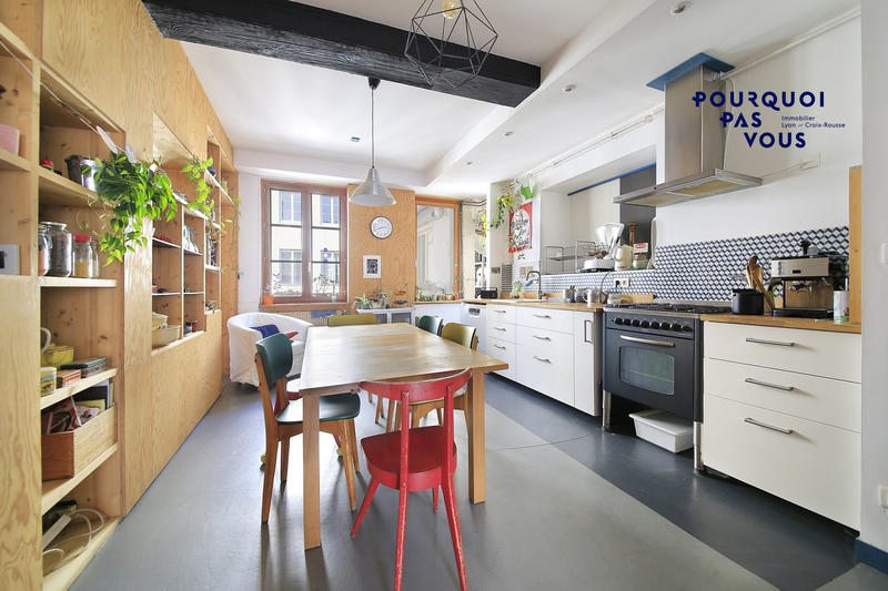 Appartement - 108 m² - 5 pièces