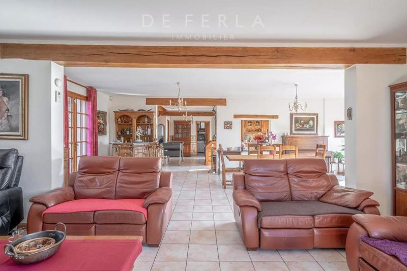Villa - 357 m² - 7 pièces