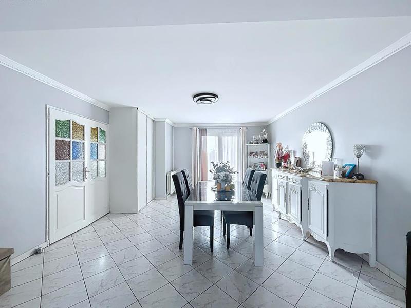 Maison - 165 m² - 7 pièces