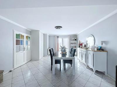 Maison - 165 m² - 7 pièces