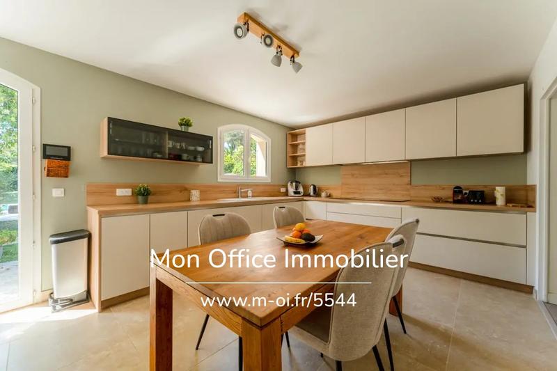 Villa - 310 m² - 5 pièces