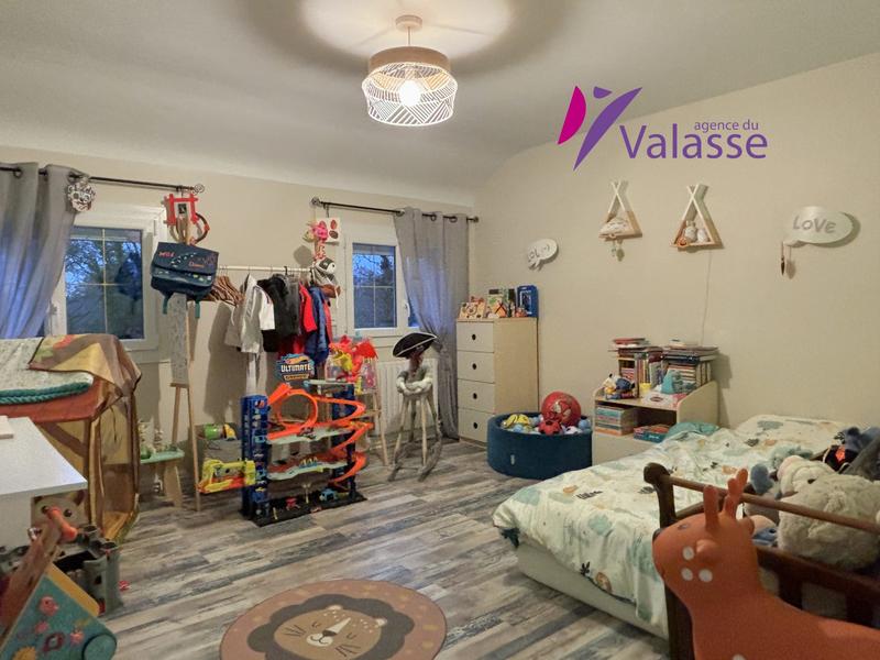 Maison - 140 m² - 4 pièces