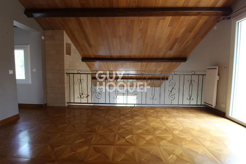 Maison - 175 m² - 8 pièces