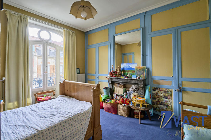 Maison ancienne - 250 m² - 8 pièces