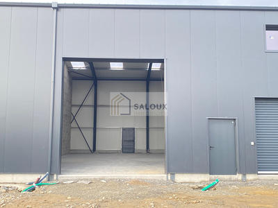 Local d'activité / Entrepôt - 132 m²