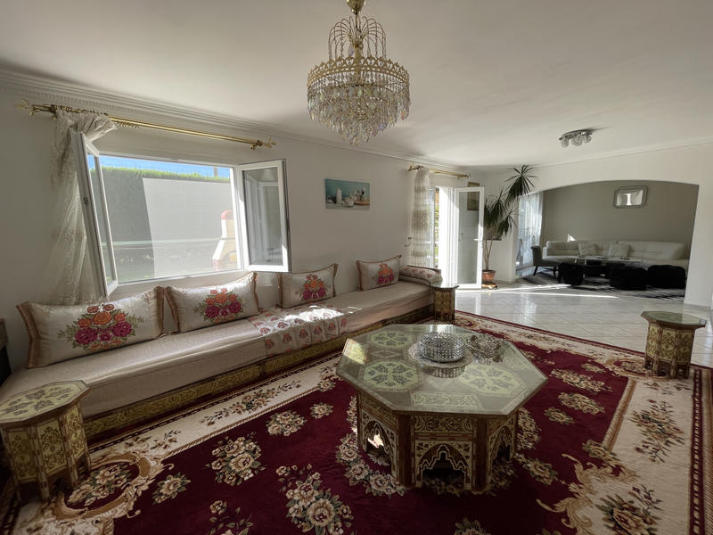 Maison - 187 m² - 7 pièces