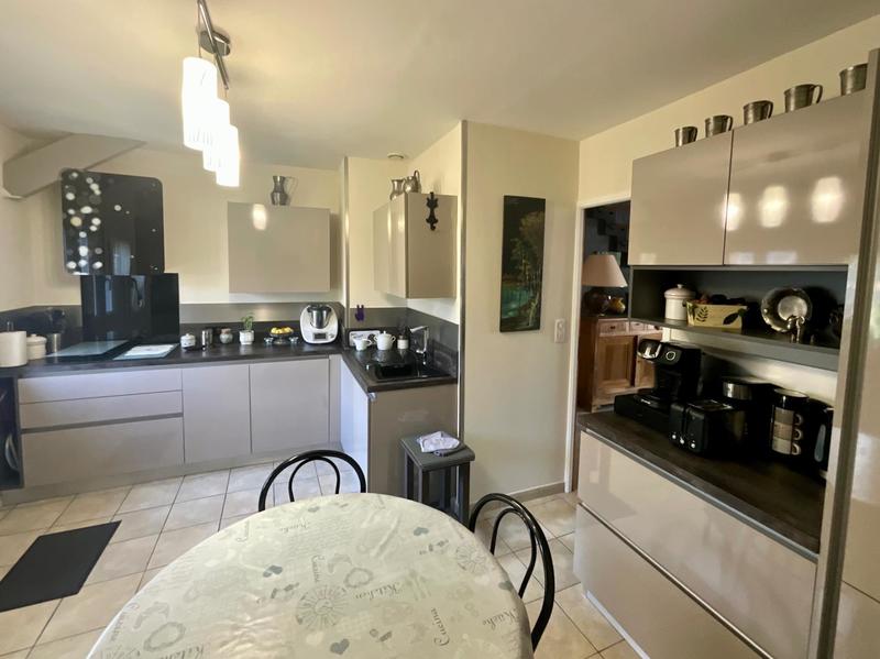 Maison - 185 m² - 6 pièces