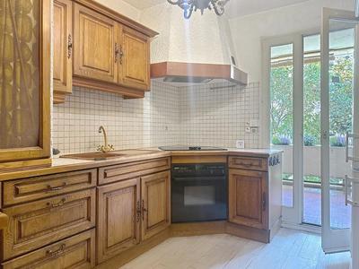 Appartement - 83 m² - 4 pièces