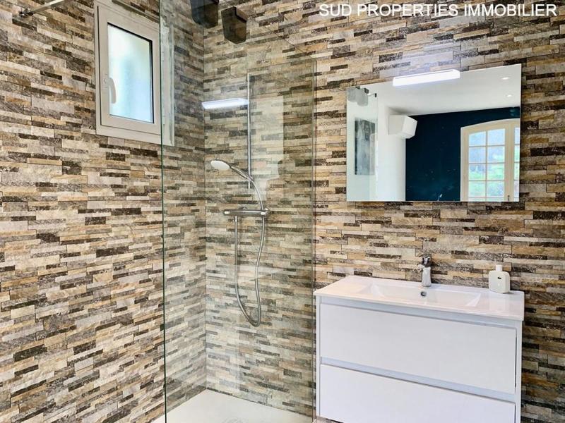 Villa - 207 m² - 7 pièces