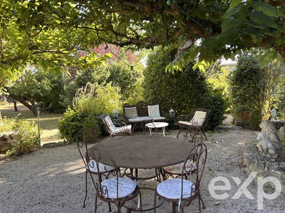 Maison - 195 m² - 6 pièces