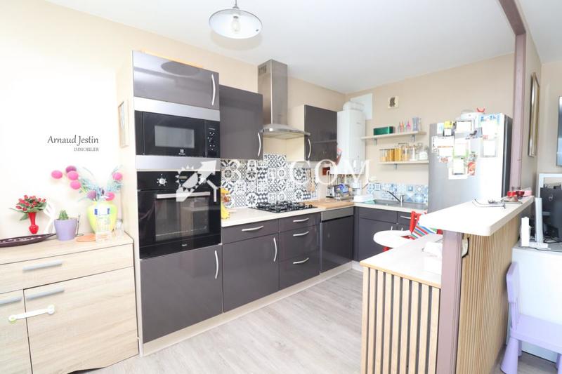 Appartement - 76 m² - 4 pièces