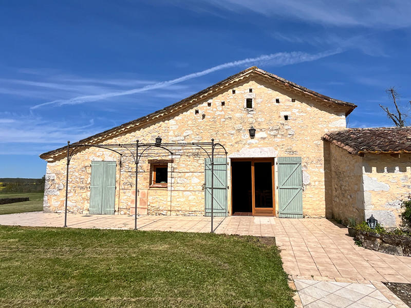 Maison - 430 m² - 18 pièces