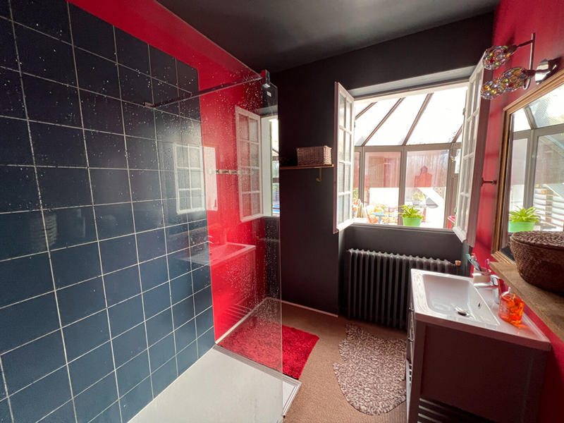 Maison - 167 m² - 8 pièces