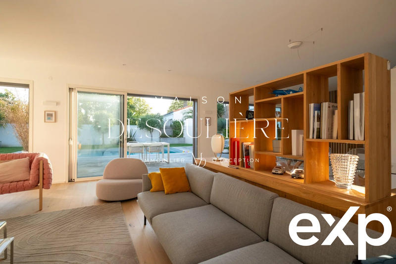 Villa - 220 m² - 7 pièces