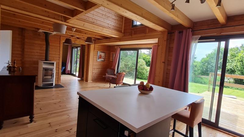 Maison de bois - 126 m² - 8 pièces