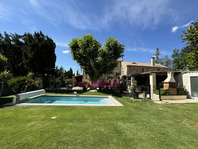 Mas - 376 m² - 15 pièces