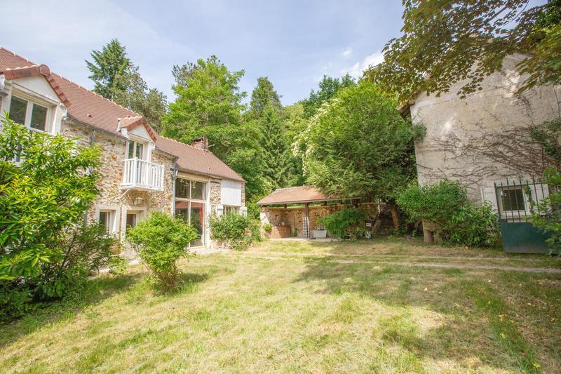 Maison - 93 m² - 5 pièces