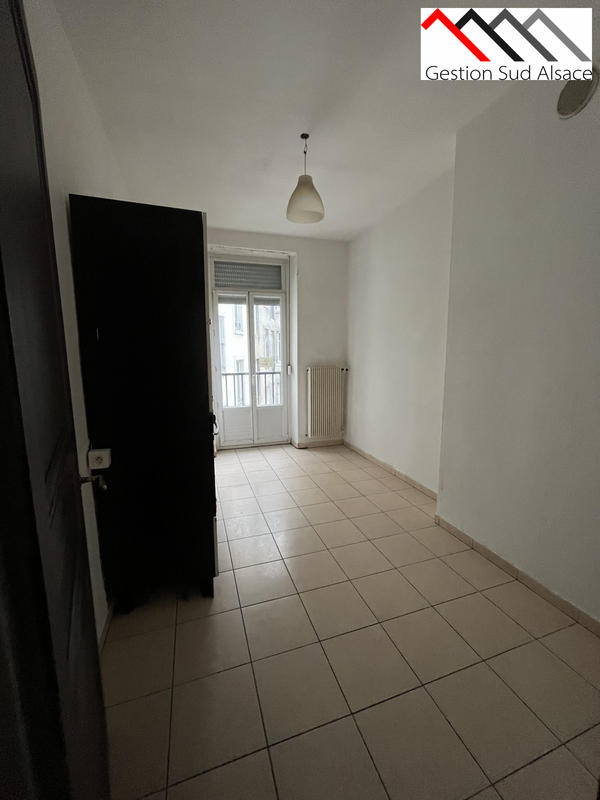 Appartement - 90 m² - 4 pièces