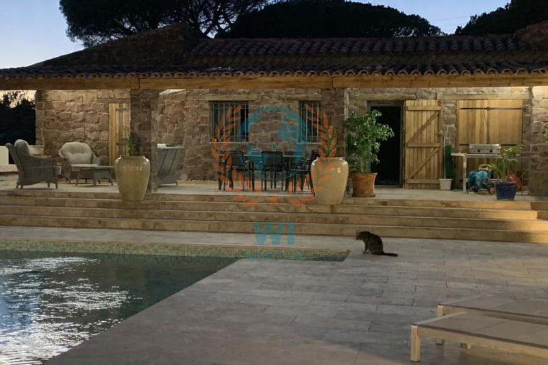 Propriété - 185 m² - 5 pièces