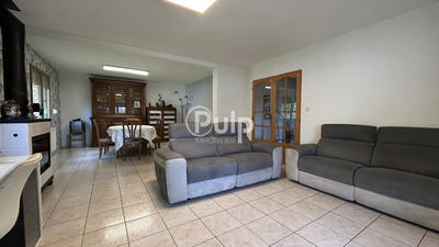 Pavillon - 180 m² - 8 pièces