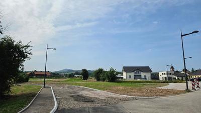 Terrain constructible - 1 090 m²