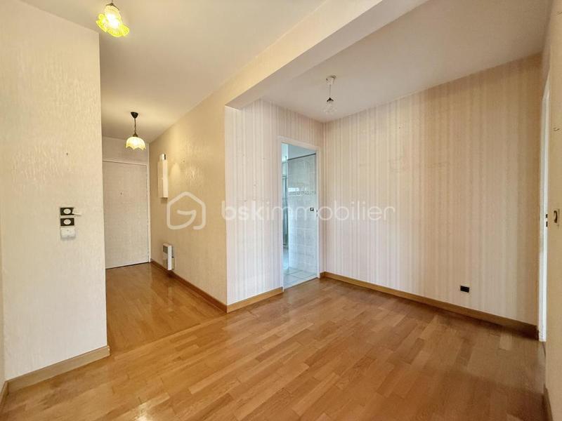 Appartement - 80 m² - 3 pièces