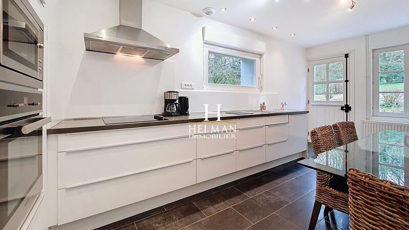 Maison - 210 m² - 7 pièces