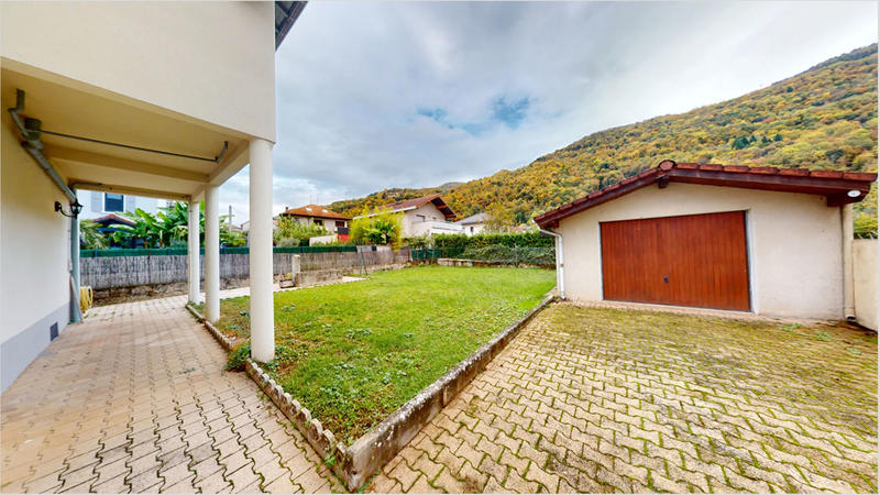 Maison - 122 m² - 5 pièces