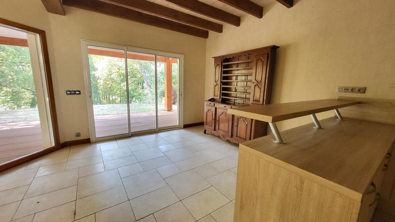 Maison - 161 m² - 8 pièces