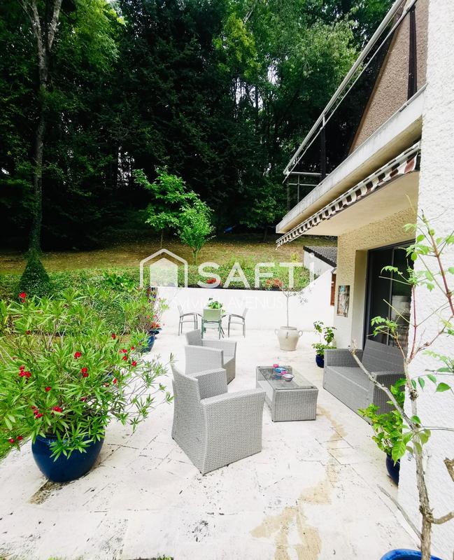 Maison - 147 m² - 7 pièces