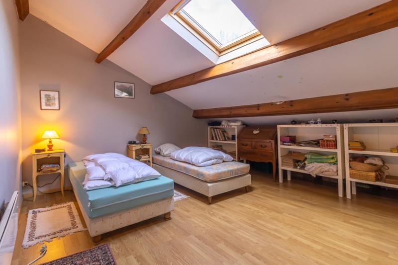 Maison - 161 m² - 8 pièces