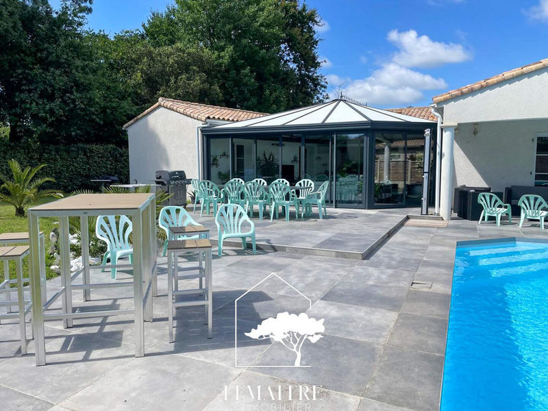 Maison - 174 m² - 5 pièces