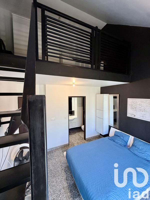 Maison - 210 m² - 8 pièces