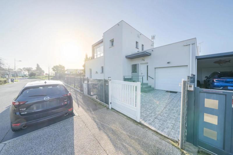 Maison - 113 m² - 4 pièces