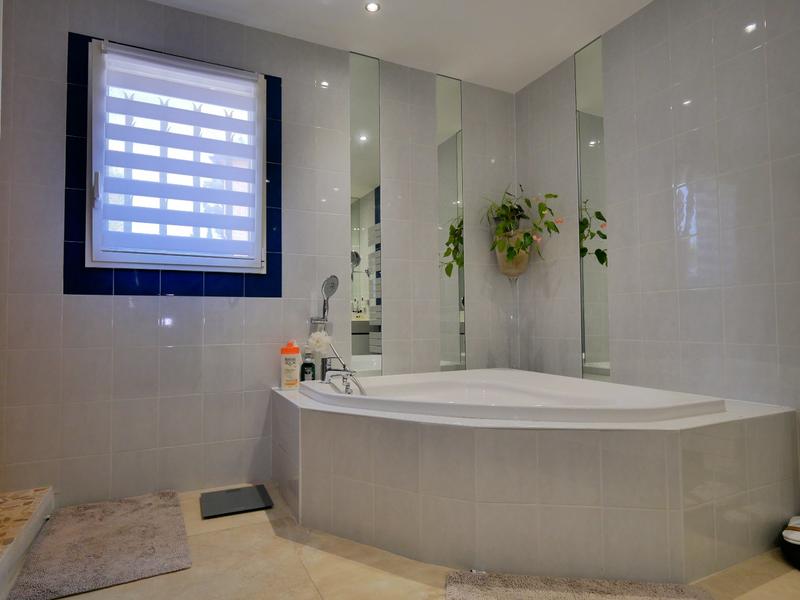 Maison - 194 m² - 5 pièces