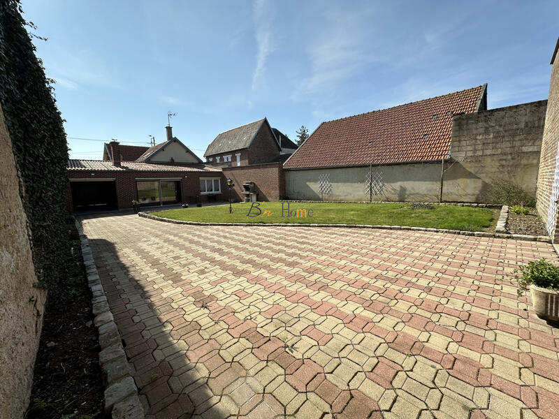 Maison - 80 m² - 5 pièces