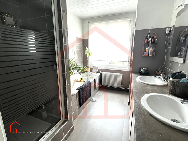 Maison - 143 m² - 5 pièces