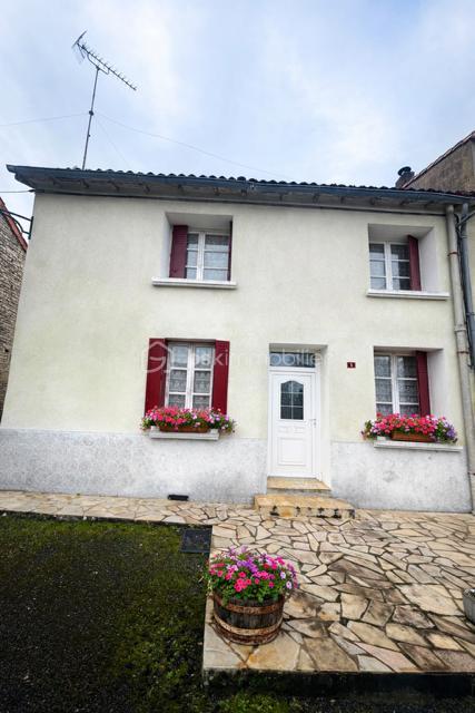 Maison en pierre - 85 m² - 5 pièces