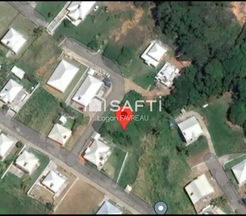 Terrain - 883 m²