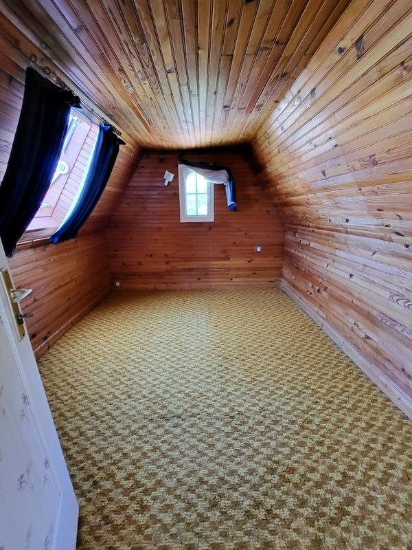 Maison - 95 m² - 5 pièces