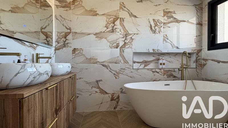 Maison - 120 m² - 4 pièces