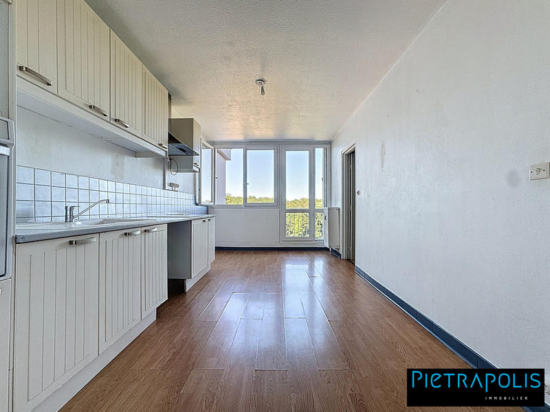 Appartement - 80 m² - 3 pièces