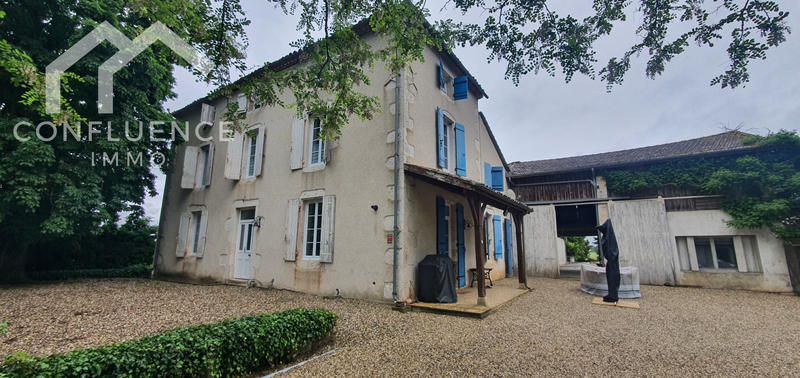 Maison - 203 m² - 7 pièces