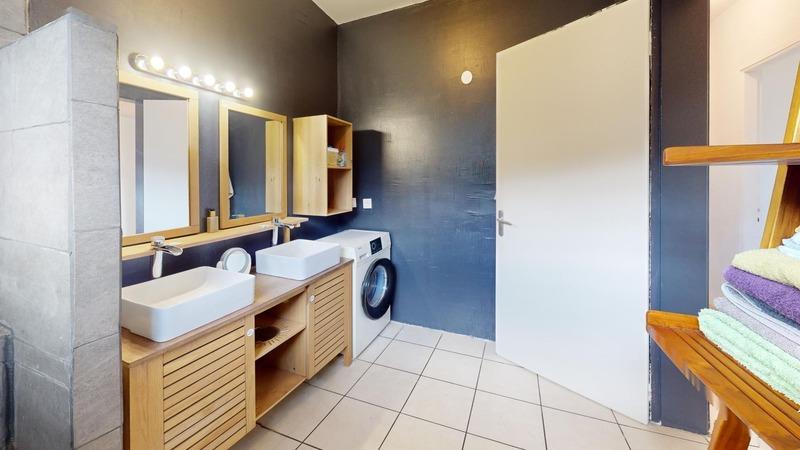 Appartement - 77 m² - 4 pièces