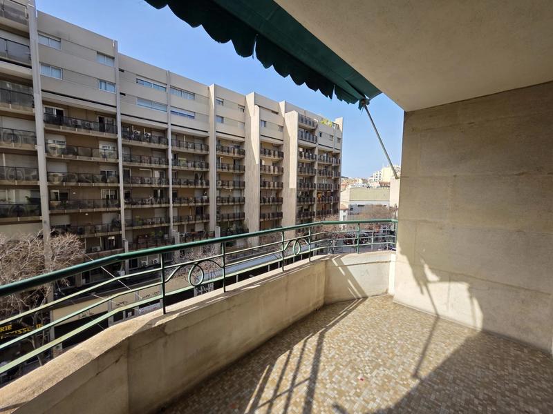 Appartement - 97 m² - 4 pièces