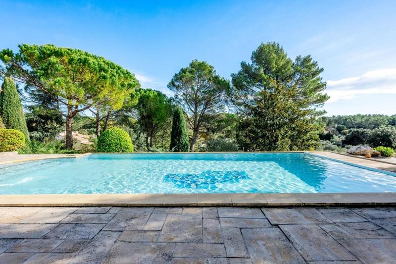 Maison - 195 m² - 8 pièces