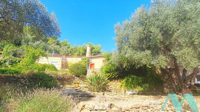 Maison - 198 m² - 7 pièces